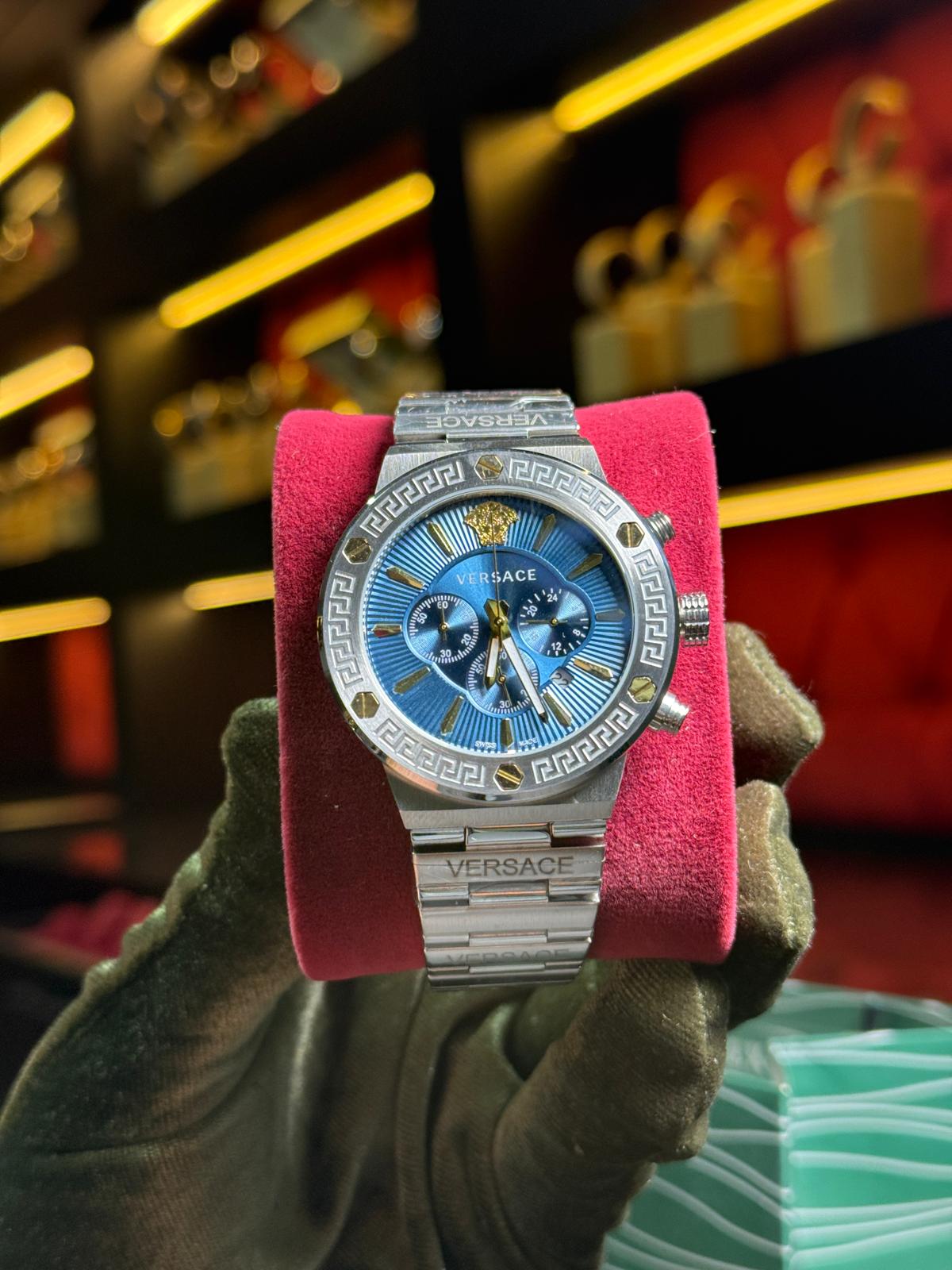 VERSACE